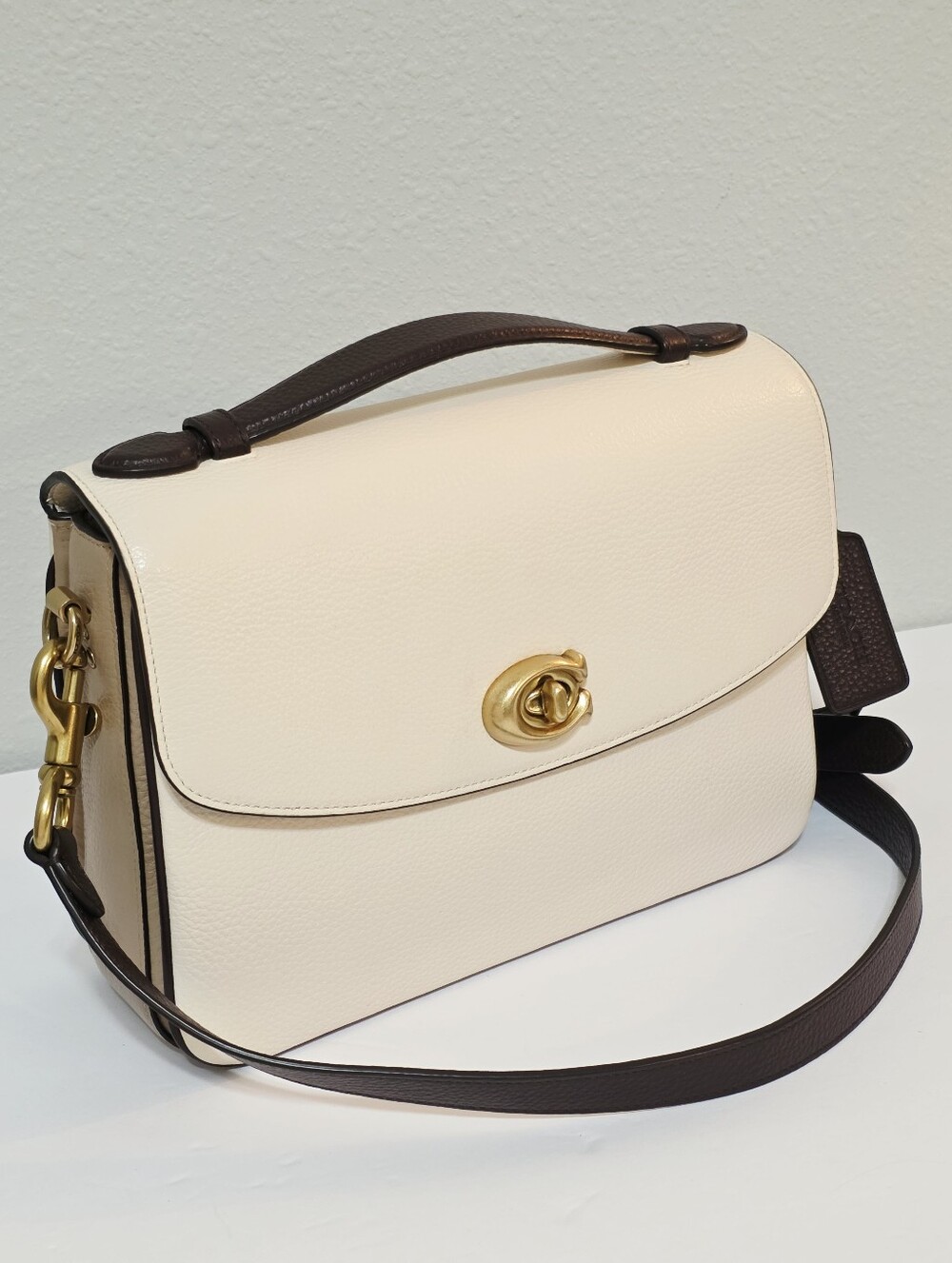 Coach Cassie CA130 Chalk Tan Oxblood Strap Brass Hardware RARE Crossbody